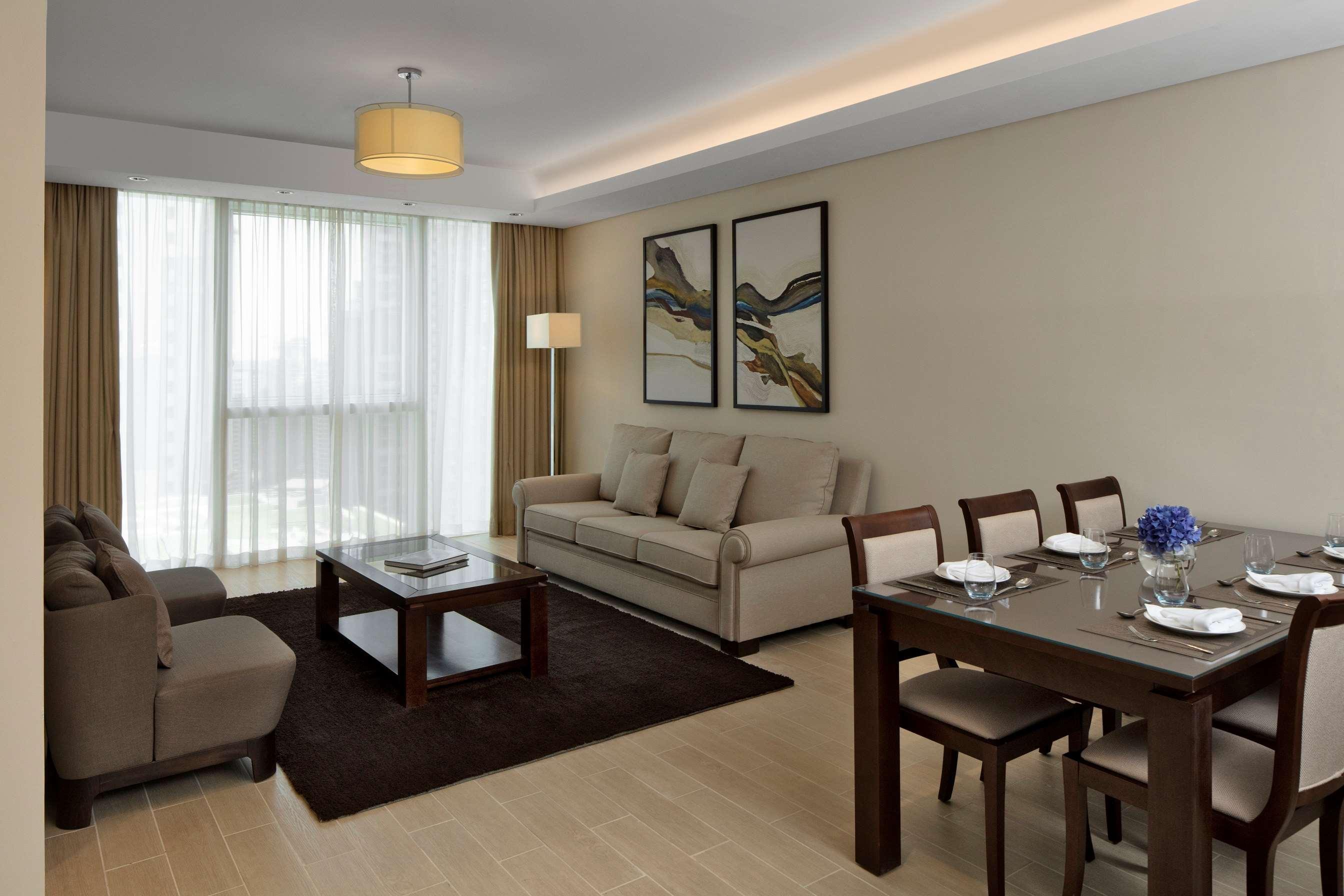 Dusit Doha Hotel Buitenkant foto A living room