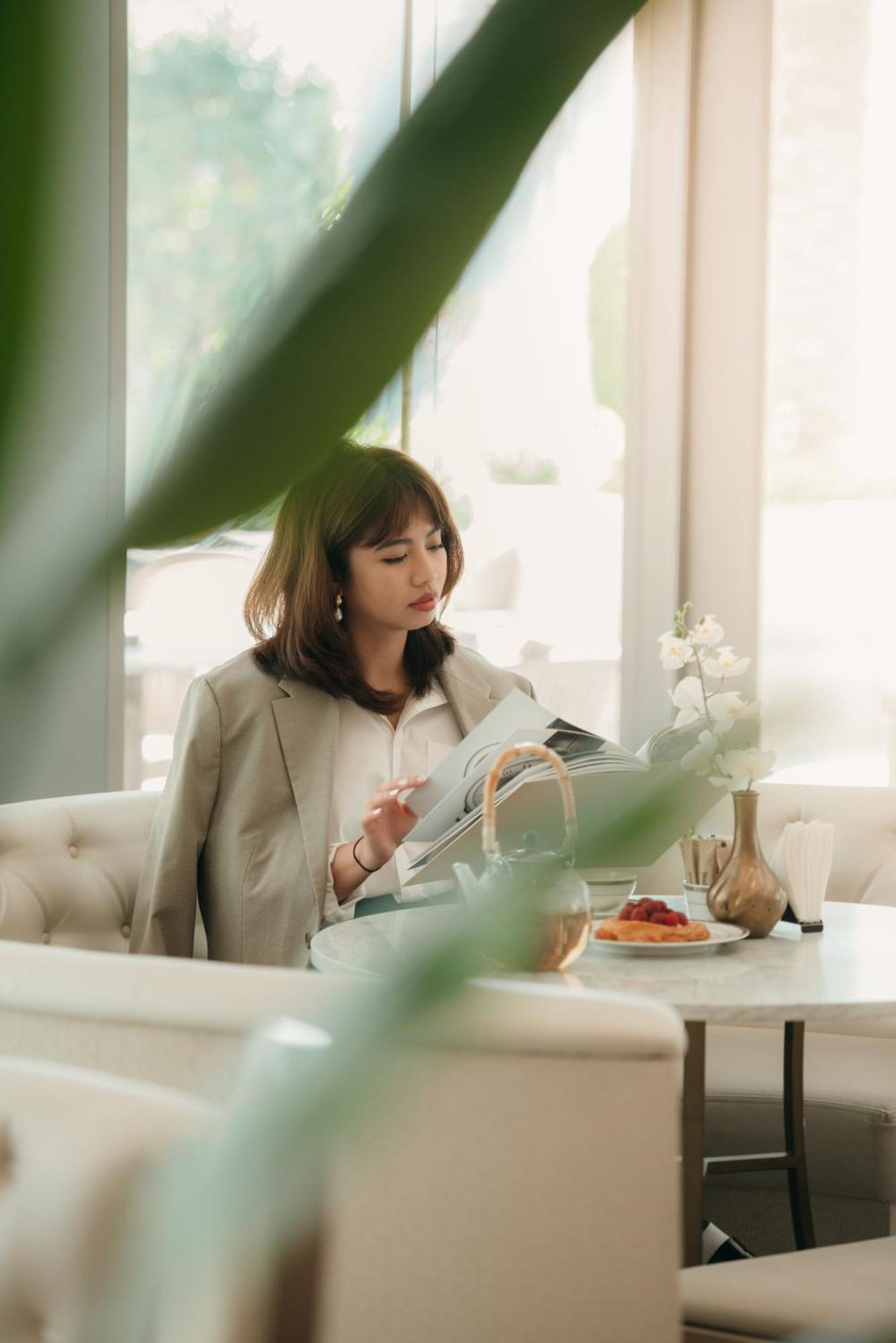 Dusit Doha Hotel Buitenkant foto Kim Sae-ron in 2019