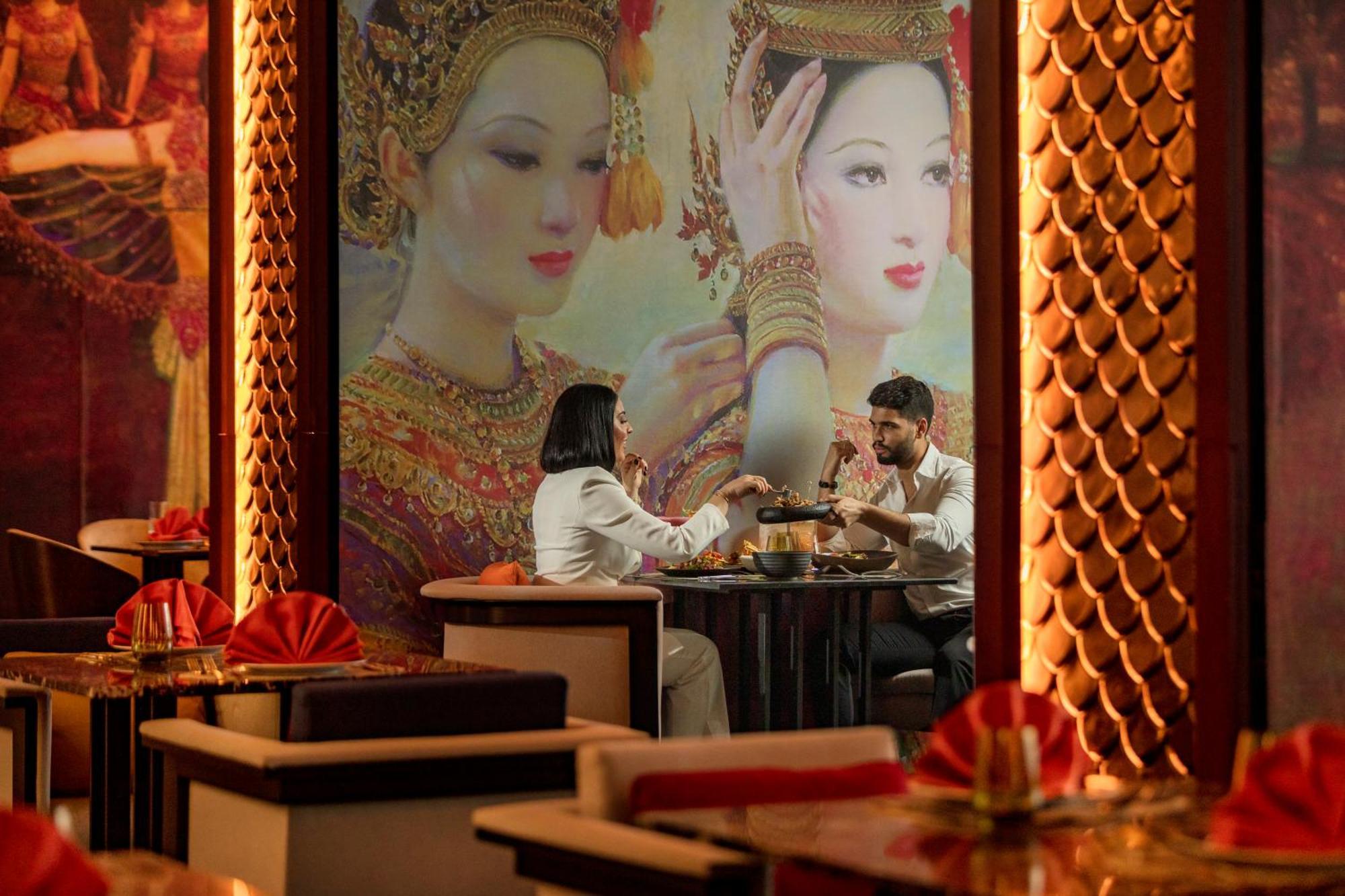 Dusit Doha Hotel Buitenkant foto Thai restaurant in Bangkok